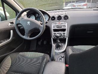 Peugeot 308 1.6 vti  88kw    pano navi  clima picture 8