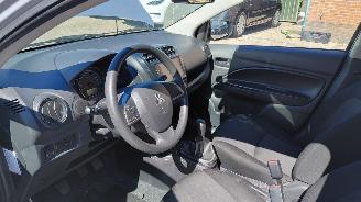 Mitsubishi Space-star 1.2i  52kw   navi airco picture 2