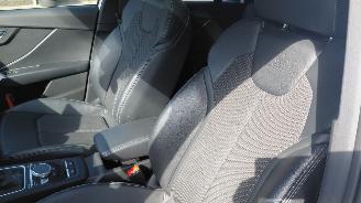 Damaged car Audi Q2 1.5 tfsi  s edition   automaat pano navi 2021/3