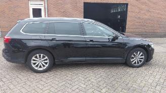 skadebil auto Volkswagen Passat 1.6 tdi 120pk  automaat 2019/6