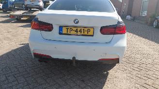 Unfallwagen BMW 3-serie 318i  m sports clima 2018/9