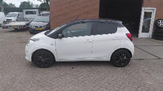 Damaged car Citroën C1 1.0 vti shine  clima navi lmv 2021/3
