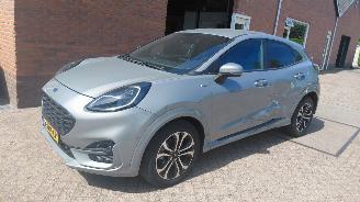krockskadad bil auto Ford Puma 1.0 hybrid  125pk  titanium   navi 2021/7