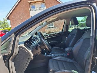 Volkswagen Golf 1.2 tsi  105pk automaat   navi clima picture 8