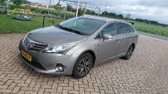 Avarii autoturisme Toyota Avensis 1.8 vtti  automaat  navi 2015/2