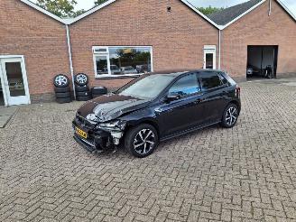 Vaurioauto  passenger cars Volkswagen Polo 1.6 tdi 95pk automaat 2019/5
