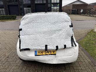 Volkswagen Up! 1.0 UP! BLEUMOTION BOUWJAAR 2015 RIJDBAAR 2850 EURO VAST picture 3