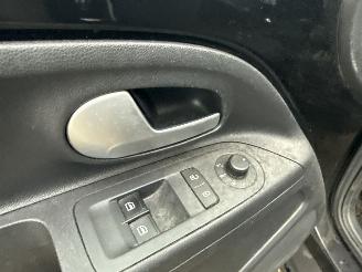 Volkswagen Up! 1.0 BLEUMOTION LICHTE SCHADE! 151000 KM BOUWJAAR 2019 5500 EURO picture 8