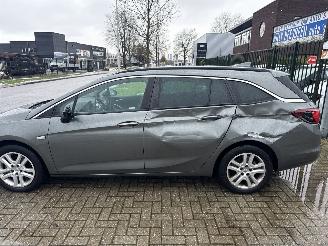 Opel Astra 1.4 TURBO BUSINESS EXCUTIVE LICHTE SCHADE! BOUWJAAR 2017 5350 picture 3