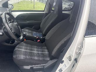 Peugeot 108 1.0e-VTI BOUWJAAR 2020 RIJDBAAR 71941 KM PRIJS 4850 EURO picture 8