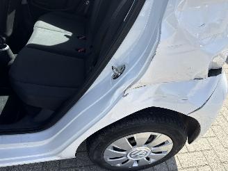 Volkswagen Up! 1.0 UP! LICHTE SCHADE! 2e EIGENAAR BOUWJAAR 2019  5650 EURO picture 7