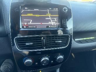 Renault Clio 0.9 LIMITED RIJDBARE SCHADE! 116187 KM NAP BOUWJAAR 2020 5100 picture 13