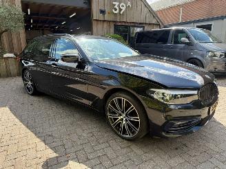 Coche accidentado BMW 5-serie 520D XDRIVE  HIGH EXECUTIVE SPORTLINE PANO 2017/9