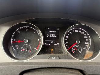 Volkswagen Golf 1.6 TDI picture 21