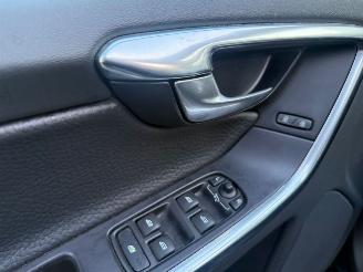 Volvo Xc-60 2.0 T5 LEER PANO AUT NL AUTO picture 23