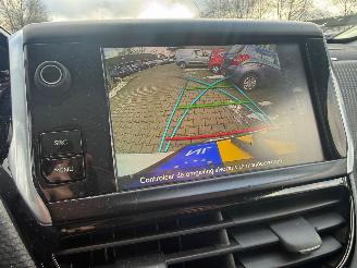 Peugeot 2008 1.2 puretech Allure AUT! navi pano camera picture 25