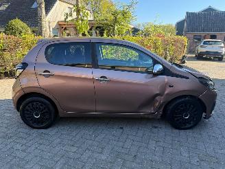 Peugeot 108 1.0 E-VTI 5DRS AIRCO picture 7