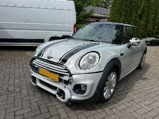 Mini Cooper 1.5 JWC PAKKET NL NAVI AIRCO LUXE UITVOERING picture 8