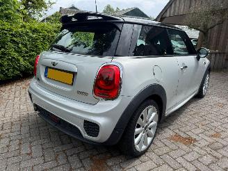 Damaged car Mini Cooper 1.5 JWC PAKKET NL NAVI AIRCO LUXE UITVOERING 2016/6