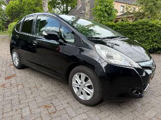Voiture accidenté Honda Jazz 1.4 HYBRID EXCLUSIVE LEER PANO NL AUTO PDC 2012/3