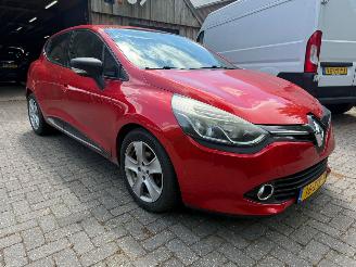 Unfallwagen Renault Clio 1.5DCI AIRCO NAVI PDC 2013/2