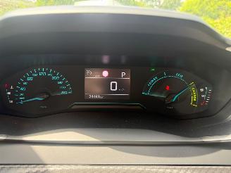 Peugeot 208 1.2 HYBRID 110 E STYLE picture 25
