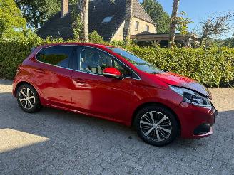 Schadeauto Peugeot 208 1.2 ALLURE CLIMA NAVI CAMERA NL AUTO 2019/8