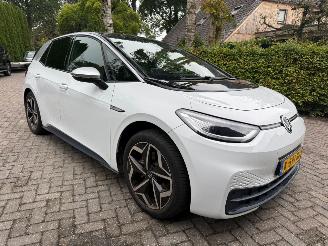 Volkswagen ID.3 FIRST PLUS 58KWH NL AUTO picture 1