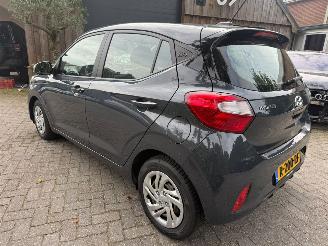Unfallwagen Hyundai I-10 1.0 NAP AIRCO SCHERM CRUISE 2022/10