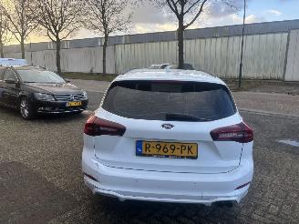 Ford Focus 1.0 ECOBOOST HYBRID ST LINE STYLE picture 5