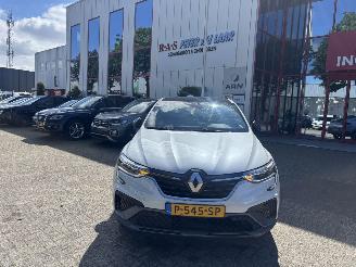 Damaged car Renault Arkana E-TECH GEEN SCHADE 2022/6