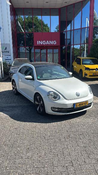 Volkswagen Beetle 1.2 TSI Design picture 2