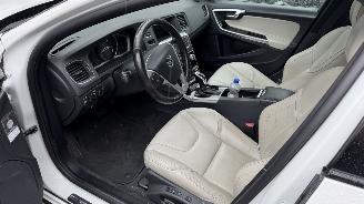 Volvo V-60 TWIN ENGINE 2.4 D5 R-DESIGN picture 9