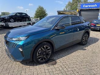 Vaurioauto  passenger cars Peugeot 3008 Hybride Allure nieuwste model 2025/4