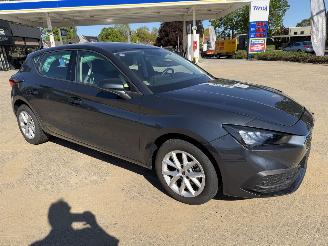 uszkodzony samochody osobowe Seat Leon 1.5 TSI - 115 Pk 2025/2