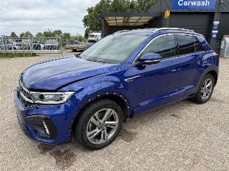 Vaurioauto  passenger cars Volkswagen T-Roc 2.0 TSI -140 Kw DSG 4-Motion R-line 2023/7