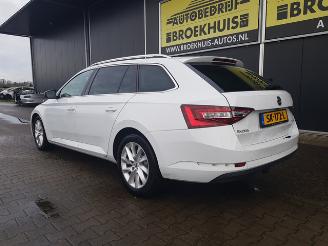 Skoda Superb Combi 1.4 TSI ACT Ambition Business picture 8