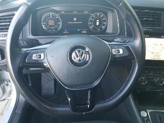 Volkswagen e-Golf e-Golf picture 15
