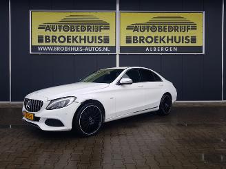 skadebil auto Mercedes C-klasse 180 Prestige 2015/7