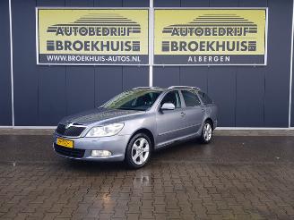 Vaurioauto  passenger cars Skoda Octavia Combi 1.4 TSI Greentech Elegance Business Line 2012/2