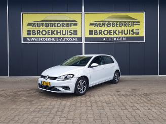 Schadeauto Volkswagen Golf 1.6 TDI Comfortline SOUND-Edition 2018/1
