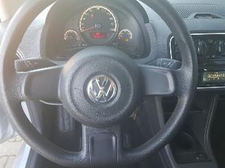 Volkswagen Up! 1.0 high up! BlueMotion picture 18