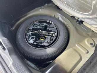 Citroën C4 cactus 1.6 e-HDi Feel AUTOMATIC picture 20