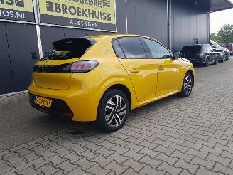 Peugeot 208 1.2 PureTech Allure Pack picture 7