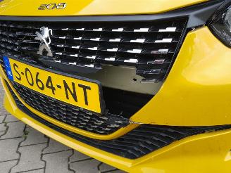 Peugeot 208 1.2 PureTech Allure Pack picture 11