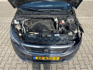 Peugeot 308 308 SW (L4/L9/LC/LJ/LR), Combi 5-drs, 2014 / 2021 1.2 12V e-THP PureTech 130 picture 10