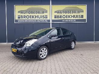 Damaged car Toyota Prius 1.5 VVT-i Tech Edition 2008/6