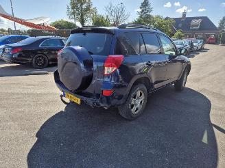 Coche accidentado Toyota Rav-4 2.2 D-4D 16V 4x4 2007/7