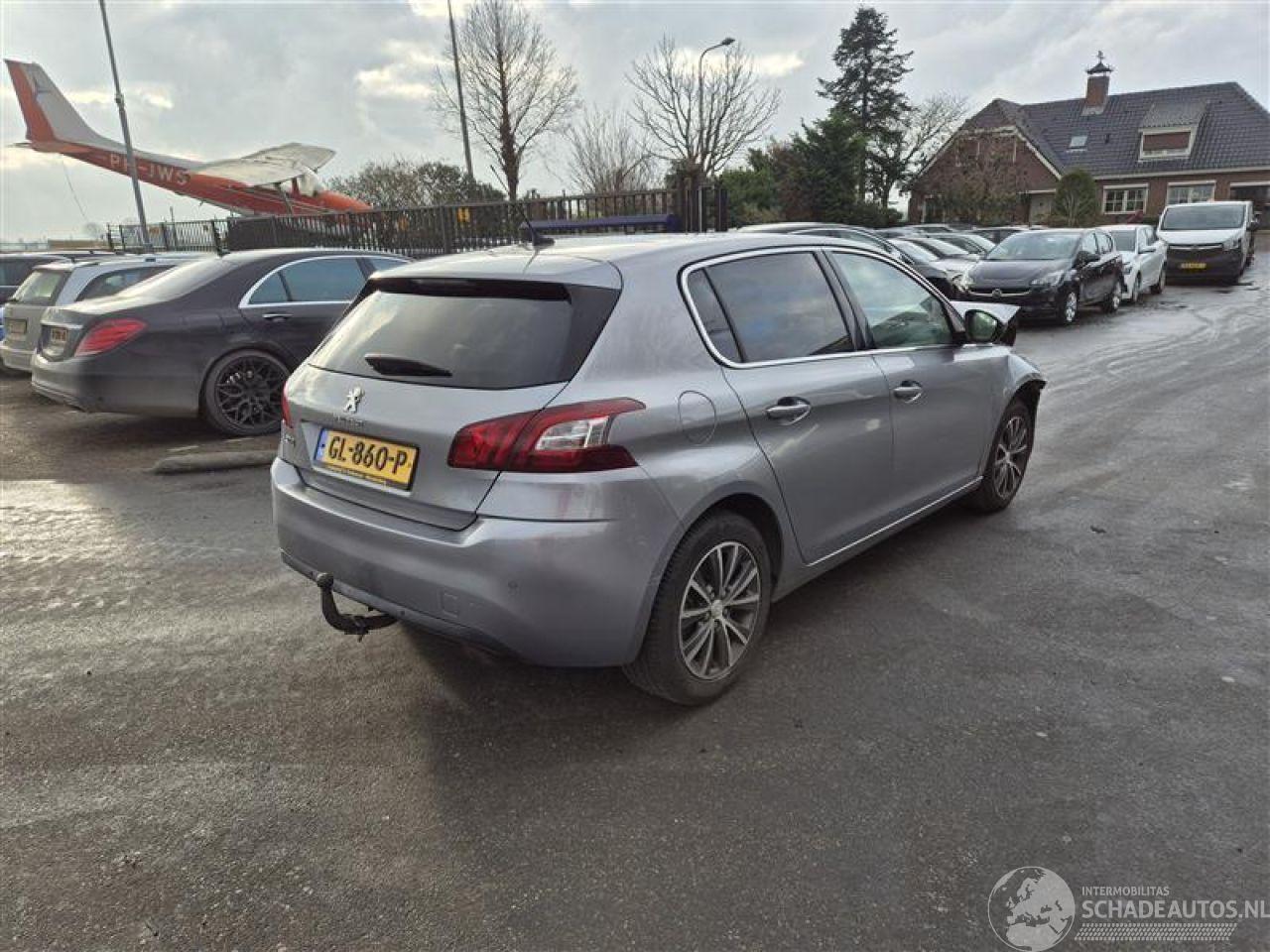 Peugeot 308 1.2 12v