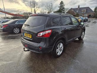 damaged passenger cars Nissan Qashqai 224639 2012/9